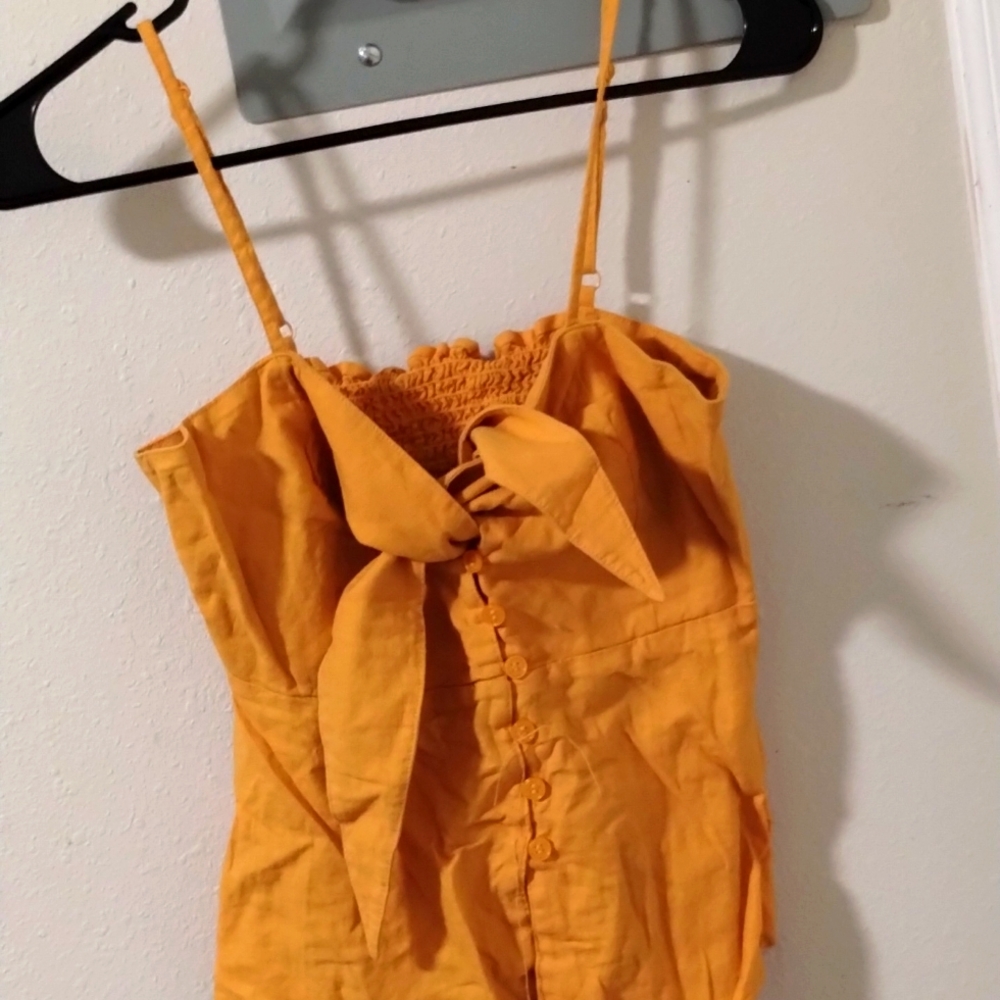 Sofia Vergara Yellow Front Bow Button Tank Top